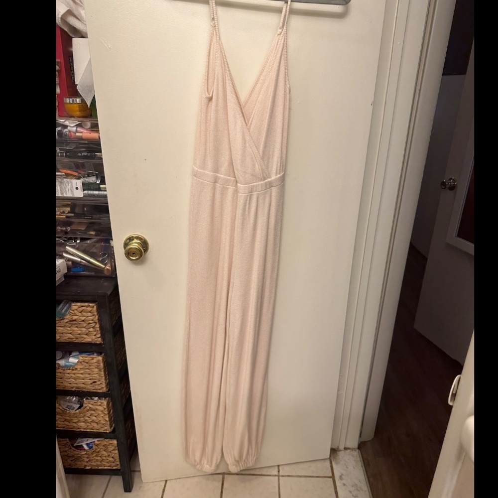 BB Dakota by Steve Madden cream jumpsuit. New with tags. XS